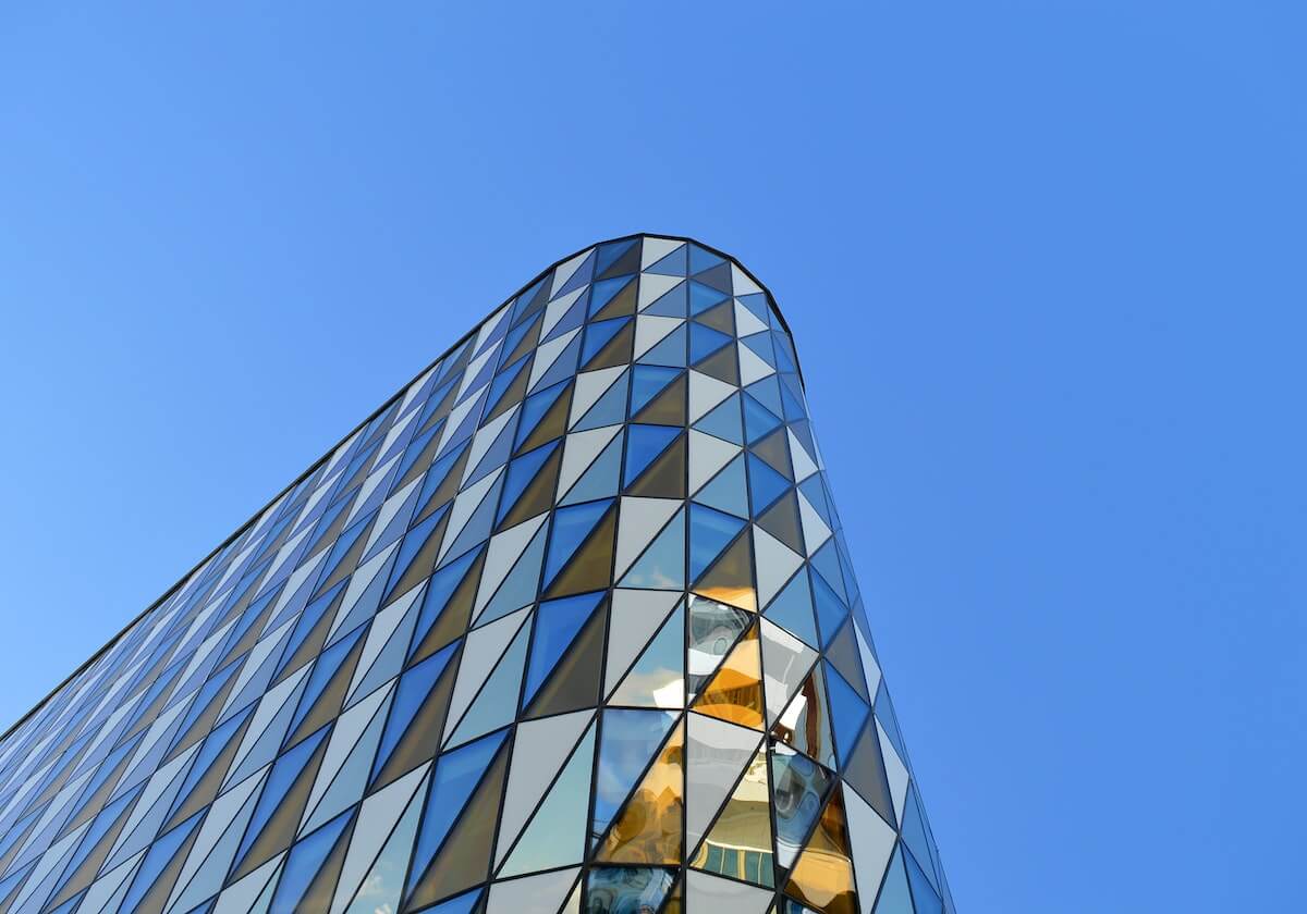 曼联领先险遭逆转,临场调整成败手,后腰隐患暴露全队短板